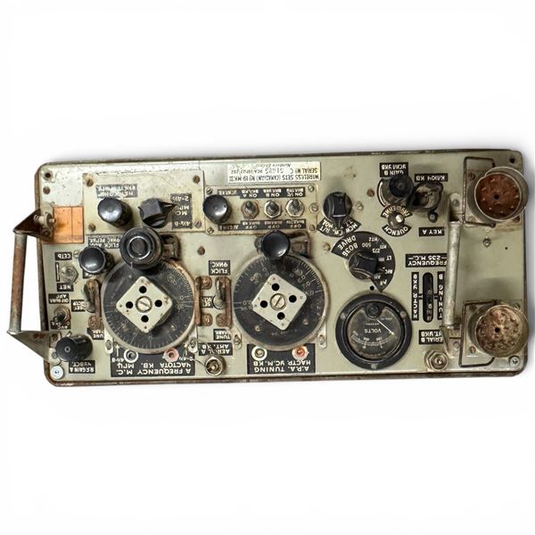 Northern Electric Wireless Set No 19-MK III Unit Cyrillic Controls Made in Canada