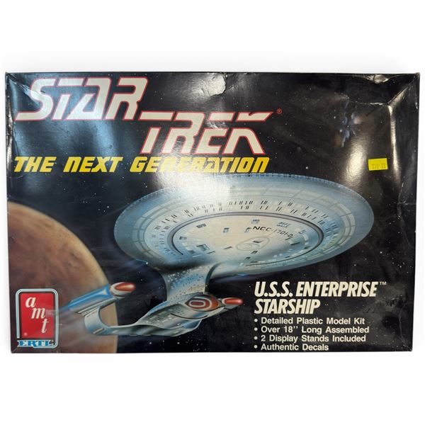 1988 AMT ERTL Star Trek USS Enterprise NCC-1701-D Plastic Model Kit