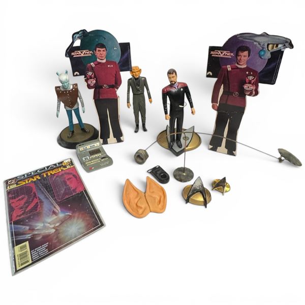 Star Trek Memorabilia: Tricorder, Vulcan Ears, Badges, Riker, Ferengi, Enterprise, Comic & Figures