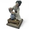 Image 1 : Retired Lladro Porcelain "Japanese Geisha Arranging Flowers" #4840 (6" x 5" x 8" tall)