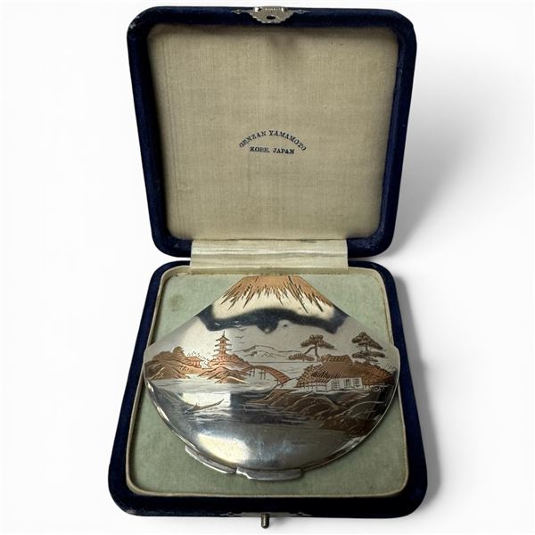 Early 20th Century Japanese .950 Silver Compact in Original  "Genzan Yamamoto Kobe, Japan" Velvet Ca