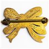 Image 3 : 10K Gold Bow Pin -26 x 19 mm - 1961 Personal Inscription on the back - Total weight: 2.6 grams