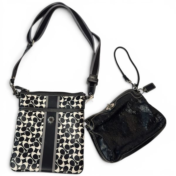 Small Cross Body Bag and Wristlet Purse with Coach Logo - Preowned