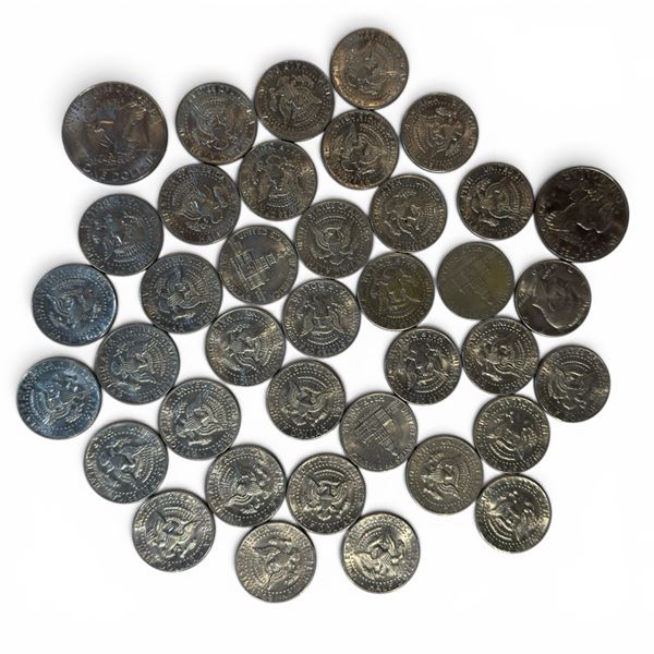 35 US Kennedy Half Dollar Coins (1971 and up) and 2 Eisenhower Dollar (1971/72) - Copper Nickel Clad