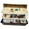 Image 4 : Vintage Singer Portable Electric Sewing Machine with Accessory Kit and Container of Thread