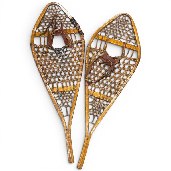 Pair of Gros Louis Beaver Tail Snow Shoes - 14 x 42
