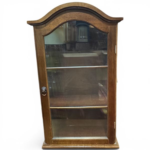 Furniture Display Case Includes Adjustable Shelf