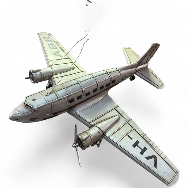 Metal 1938 Douglas DC-3 "Kanana" Model Airplane - Historic Ansett / ANA VH-ABR Livery 21" Wingspan