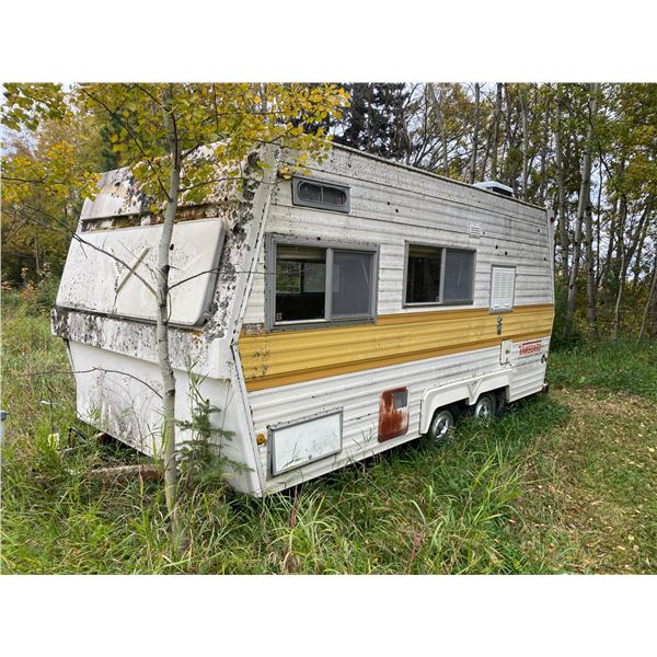 Vanguard, tandem axle H trailer, needs repairs, sells as is