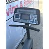 Image 3 : Life Fitness 9500HR Recumbent Bike With Monitor Interface