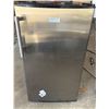 Image 1 : Cuisinart Stainless Steel Mini Fridge with Shelving and Door Storage