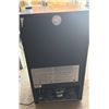 Image 5 : Cuisinart Stainless Steel Mini Fridge with Shelving and Door Storage