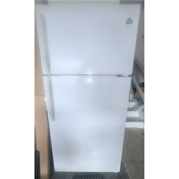 White-Westinghouse White Top-Freezer Refrigerator