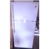 Image 2 : White-Westinghouse White Top-Freezer Refrigerator
