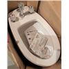 Image 1 : American Standard Ceramic Bidet with Chrome-Plated Fixtures