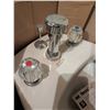 Image 3 : American Standard Ceramic Bidet with Chrome-Plated Fixtures