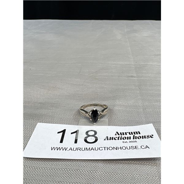 Vintage 925 Sterling Silver Ring with Marquise Cut Black Onyx Gemstone - Size 7 - Marked & Tested
