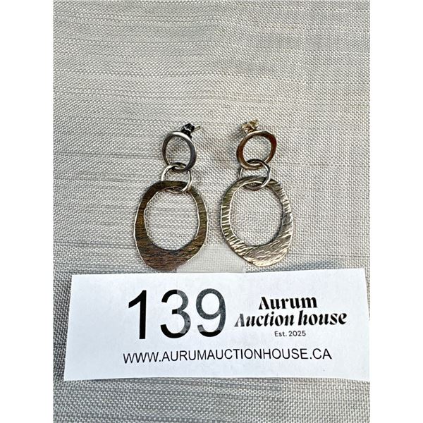 Silpada P1529 Sterling Silver Hammered Interlocking Circle Dangle Earrings - 1.5" Drop - Marked & Te