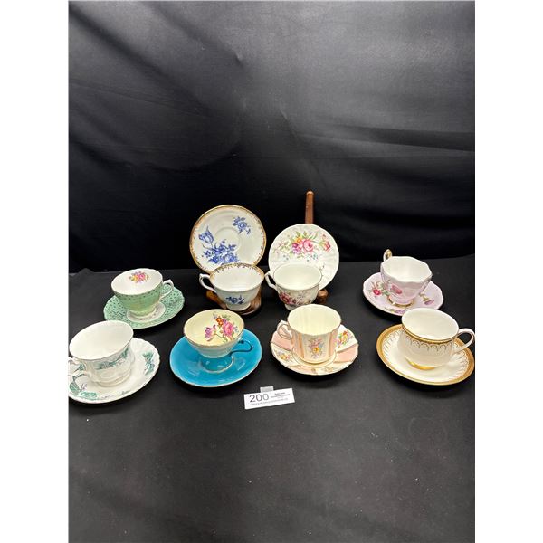 Lot of 8 Vintage Bone China Teacups and Saucers No Chips or Cracks, 3 Aynsley, 1 Paragon, Royal Albe