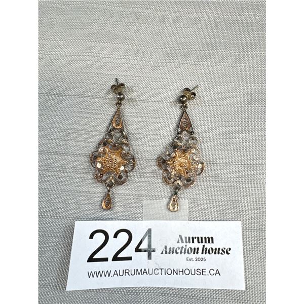 Nice Pair of Sterling Silver Dangling Earrings