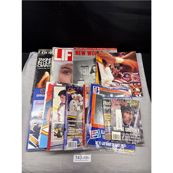 Hockey Magazine + Program Float