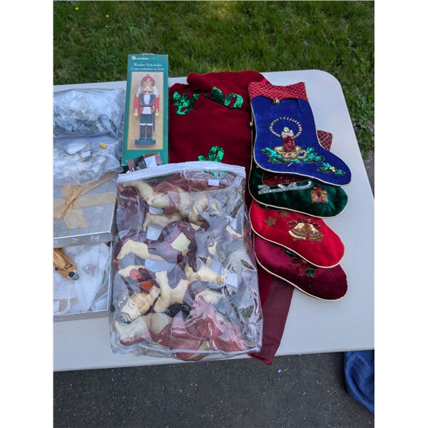 A Good Large Lot of Christmas Decorations