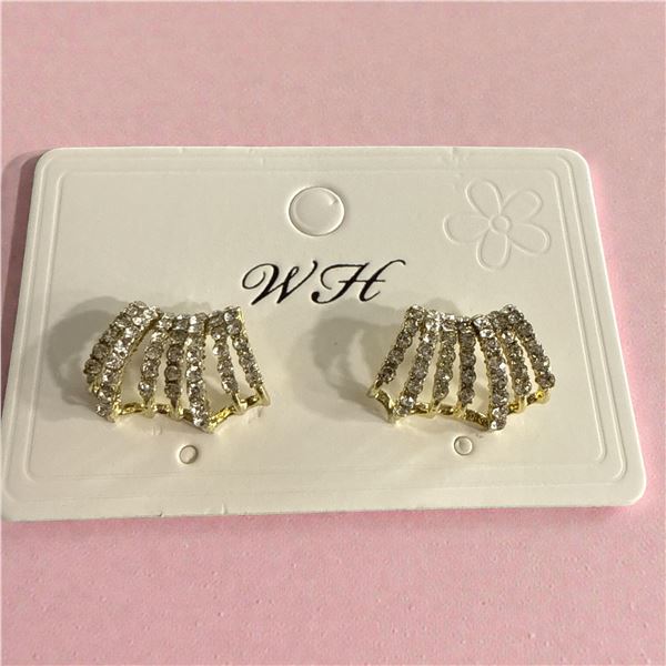 Gold plated crown  shaped ear studs 18 carat