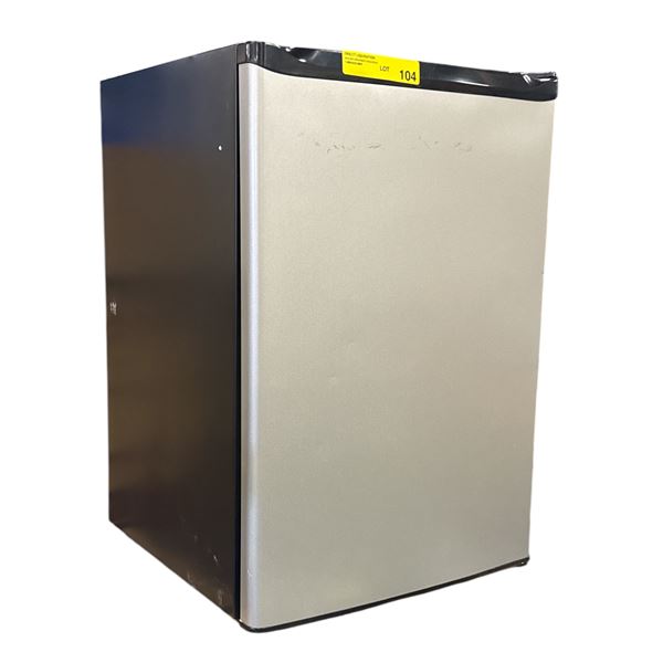 Prop Minifridge (no compression, prop fridge, doesn't work)