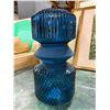 Image 2 : Kare Design Vase Roulette from movie set - 18 x 18 x 41cm