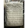 Image 5 : 5pc Full/Double Size Mattresses - From Trucking Claim