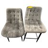 Image 2 : 2pc assorted velvet chairs