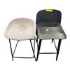 Image 2 : 2pc assorted counter stools