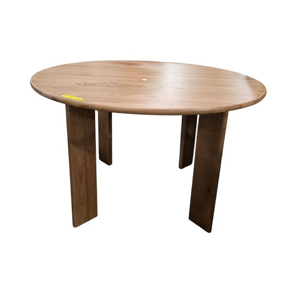 Round Dining Table (47 1/2 DIA x 29in H)