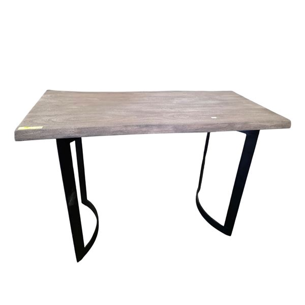 Rustic Industrial Console Table (60x30x42.5)