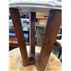 Image 3 : Marble-Like Table Top w/Wood Legs (22 DIA x 24)