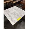 Image 2 : White Marble X-Base Side Table (20x20x21.5