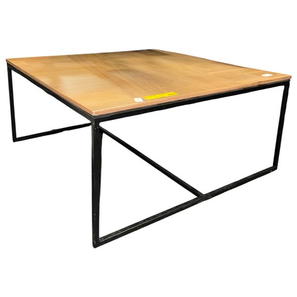 Square Wood Top Black Metal Frame End Table (30x30x14)