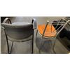 Image 3 : 2-Pcs Chairs - Various Sizes