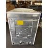 Image 4 : GE Front Load Dryer (used, plugs bent) - from trucking claim