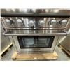 Image 3 : New Caliber 36" Gas Range 4 Burners w/ Griddle Model RG3G-N MSRP $19,000 (new showroom model) S/N CR