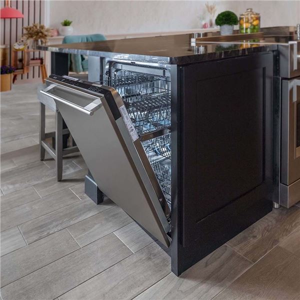 Breda Panel Ready Dishwasher Model LUDWT30250 MSRP $999 S/N 21230098 (new sealed unit)