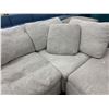 Image 5 : Moes 4pc Modular Sectional Fabric Sofa