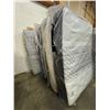 Image 1 : 6pc assorted queen mattresses - from trucking claim
