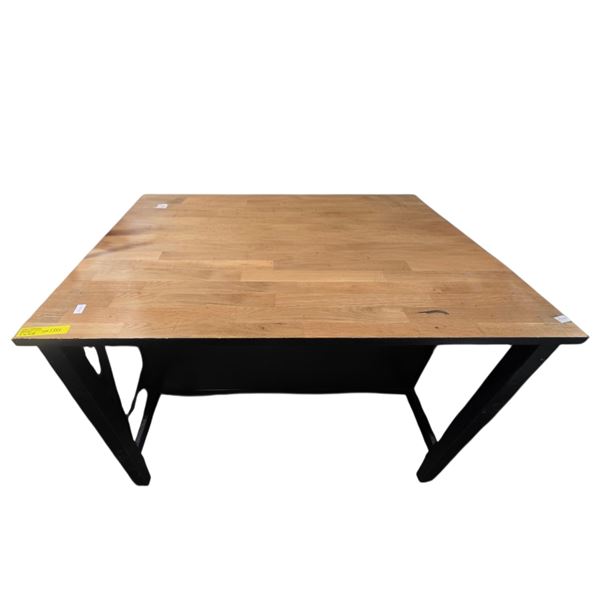 Kitchen Island - From Movie Set Dec