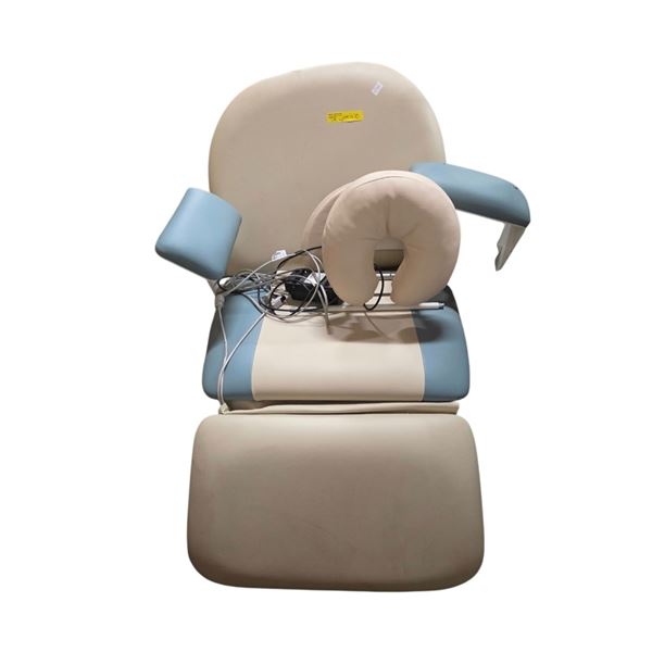 Professional Adjustable Massage Table / Facial Bed with Headrest and Armrests