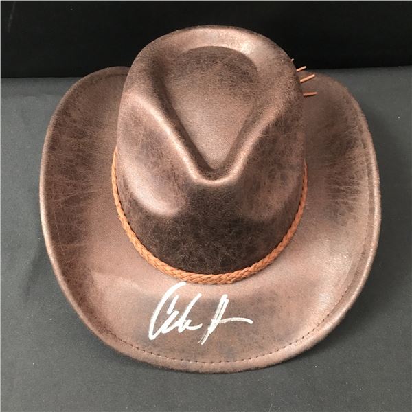 COLE HOUSER SIGNED YELLOWSTONE COWBOY HAT (HOLLYWOOD COA)