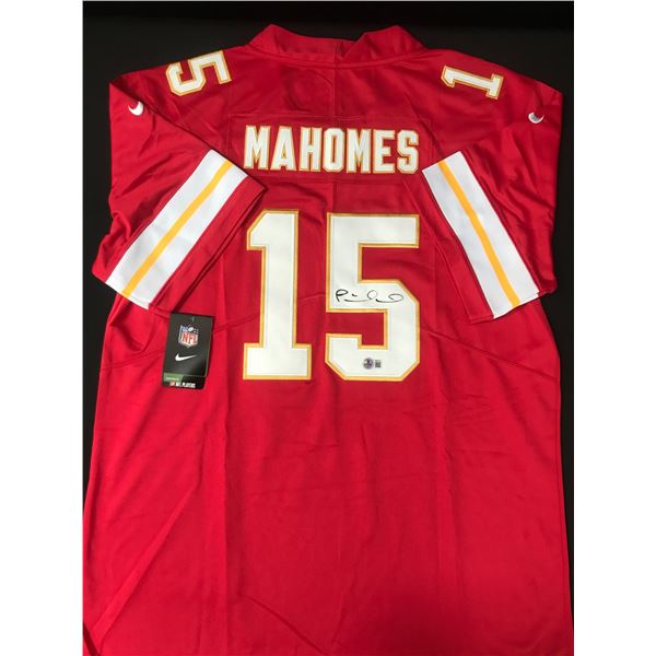 PATRICK MAHOMES SIGNED KC CHIEFS FOOTBALL JERSEY - BECKETT COA