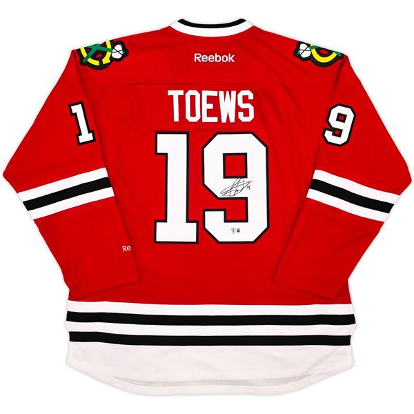 JONATHAN TOEWS SIGNED CHICAGO BLACKHAWKS CUSTOM JERSEY - BECKETT COA