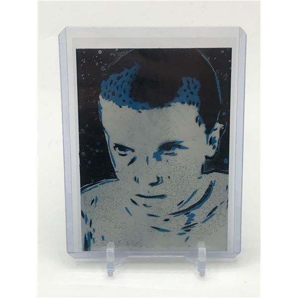 1 OF 1  TOPPS STRANGER THINGS WELCOME TO THE UPSIDE DOWN DUAL SIGNED SKETCH TRADING CARDCARD