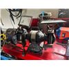 Image 3 : Black & Decker 6' Heavy Duty Bench Grinder
